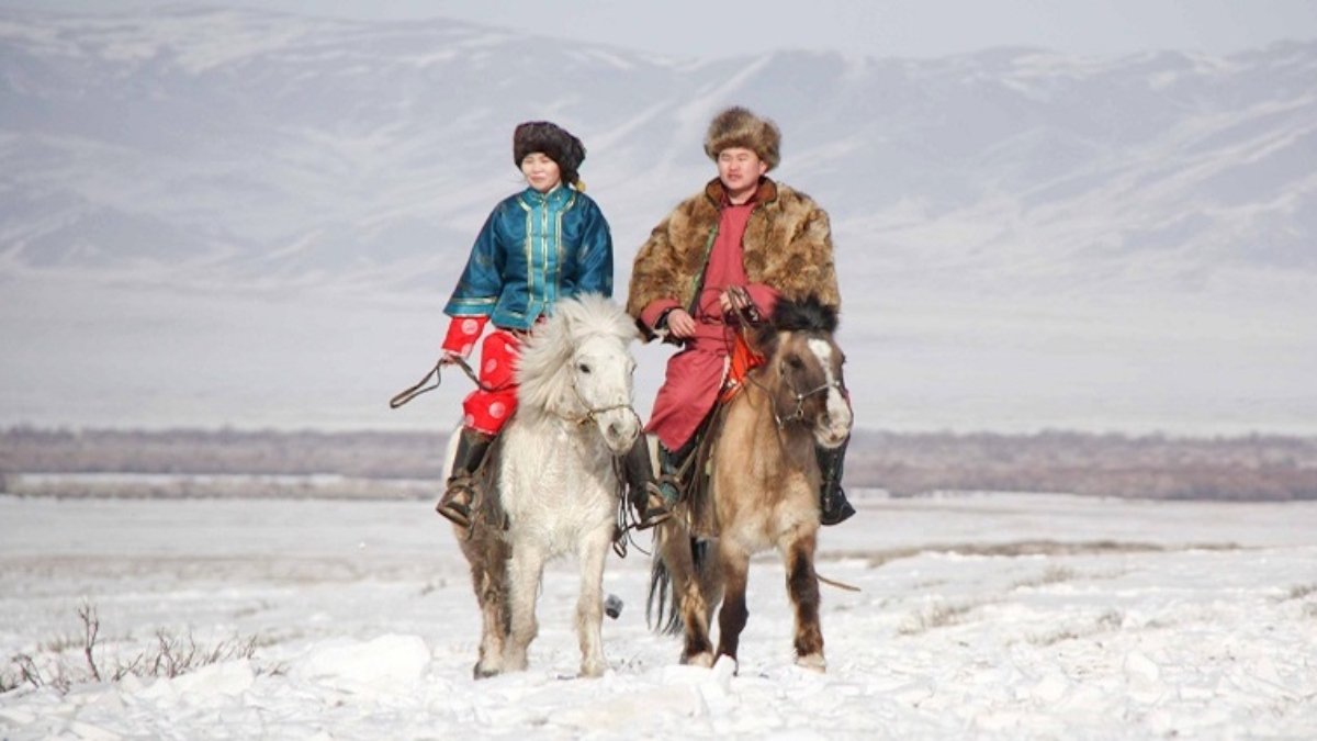 Mongolian Clothing